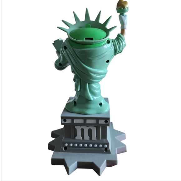 Preowned  M& M's  Green Statue of Liberty Candy Dispenser - Picture 2 of 4